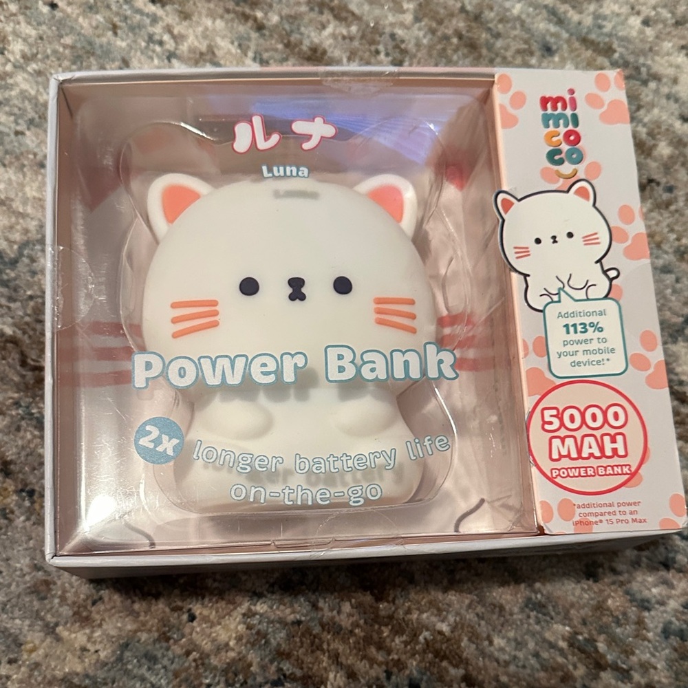 MIMI & COCO White and Pink Cat Power Bank cute
